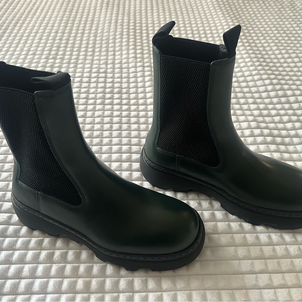 Burberry Chelsea Boots